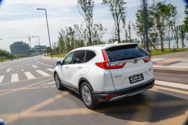 全新一代CR-V 銳?混動領(lǐng)銜，東風(fēng)Honda榮耀亮相武漢車展